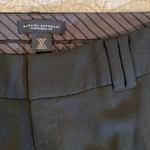 Fully lined wool blend Banana Republic dress pants 8P